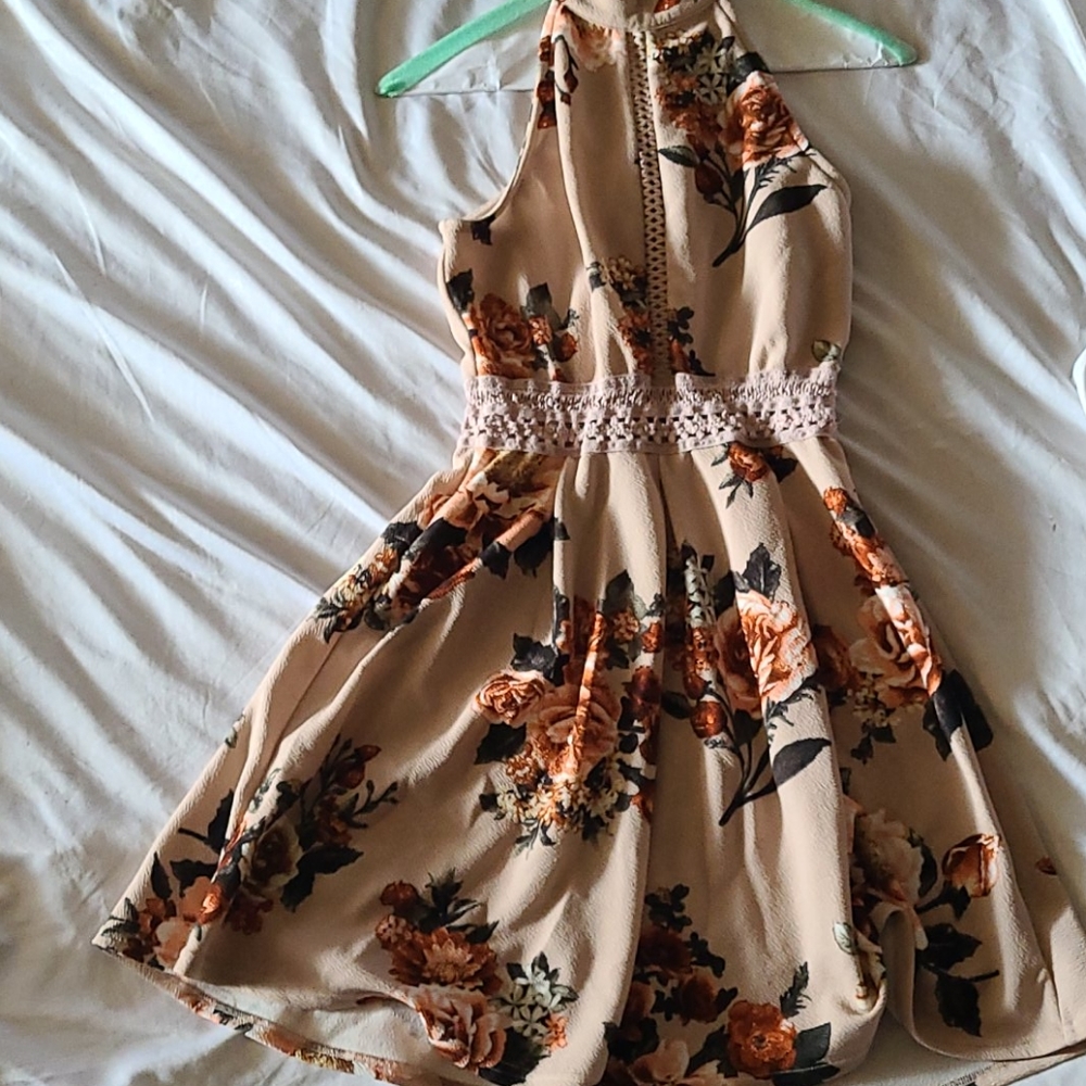 Mine floral nude shades midi pleated dress